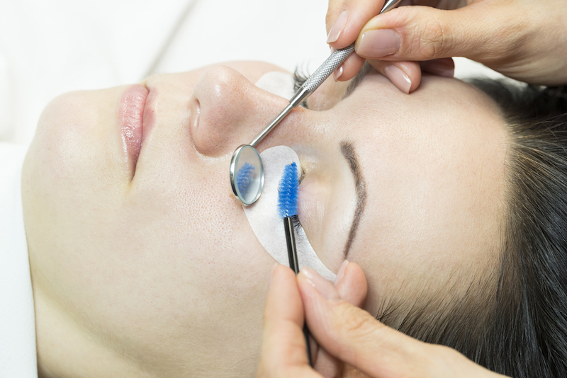 tips-wimper-extensions-laten-zetten tips-wimper-extensions-laten-zetten